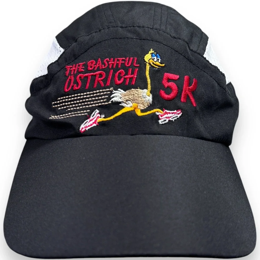 Racetrackers The Bashful Ostrich 5K Running Hat Cap Black White Lightweight Mens